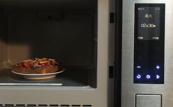 微波炉加热食物有哪些注意事项？用封闭容器加热正确吗？(1)
