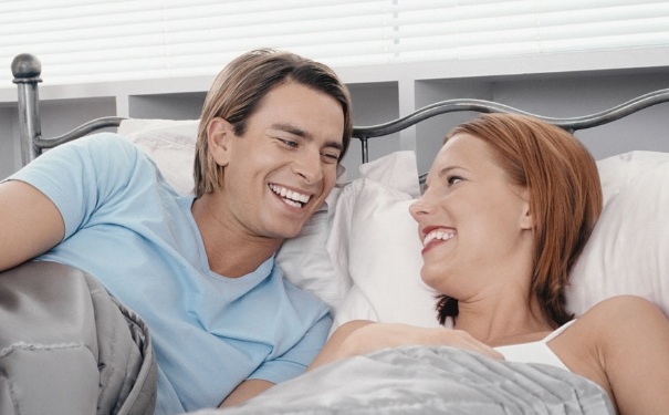 夫妻生活一周几次正常？夫妻生活多久一次比较好？(1)