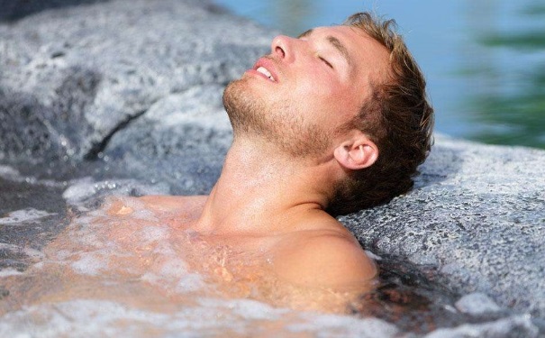 男人可以经常泡温泉吗？男人泡温泉会导致不育吗？(1)
