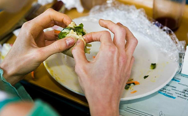 神经性厌食症是什么原因引起的？如何预防神经性厌食症？(1)