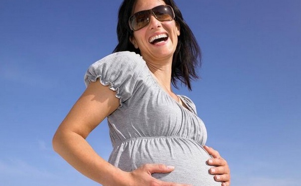 孕妇用白醋泡脚对胎儿有影响吗？孕妇用白醋泡脚好吗？(1)