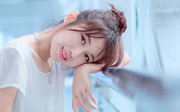 如何鉴别黑色素瘤？黑色素瘤需要做什么检查？(1)