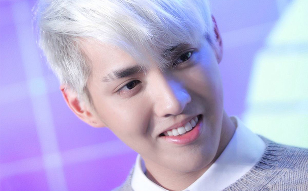 长白发是什么原因？长白发是缺少什么元素？(1)