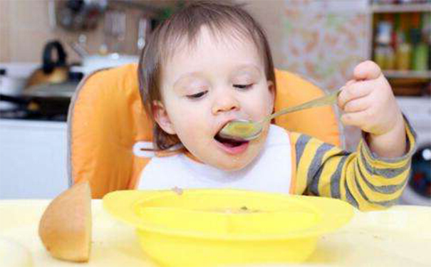 什么因素会导致脸上过敏？脸上过敏该怎么办呢？(1)