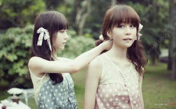 我喜欢我的闺蜜怎么办？女生老是想抱闺蜜是同性恋吗？(1)