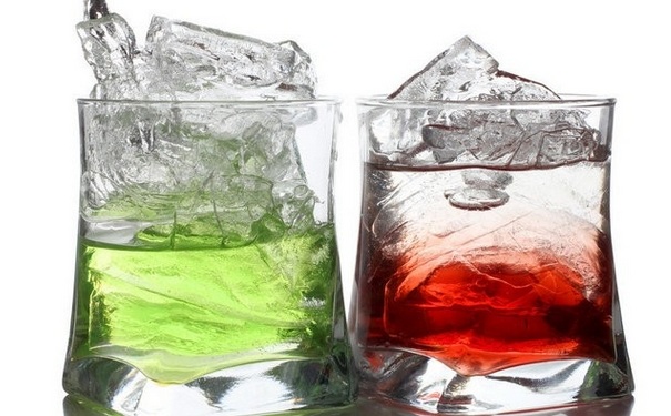 喝冷饮肚子疼怎么办？喝冷饮肚子疼如何缓解？[图]