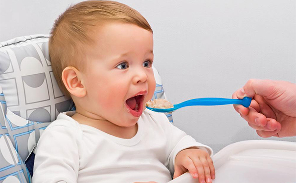 宝宝口腔溃疡吃什么较好？宝宝口腔溃疡饮食需要做注意