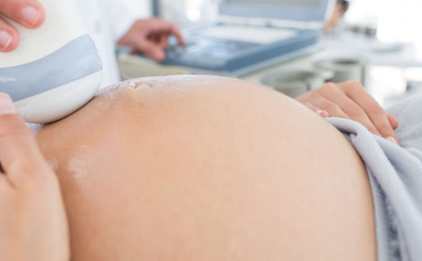 哺乳期怀孕宝宝能要吗？哺乳期怀孕对胎儿有影响吗？(1)