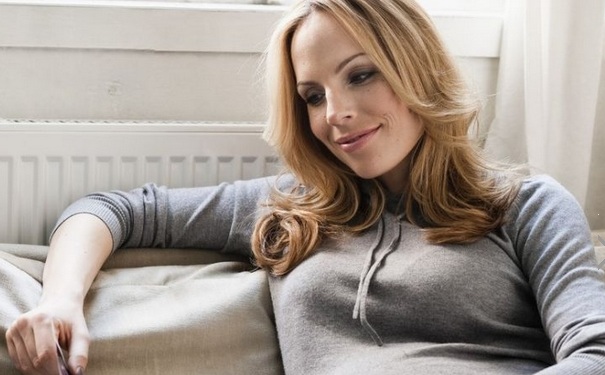 怀孕一个月会有呕吐反应吗？怀孕一个月有啥反应？(1)