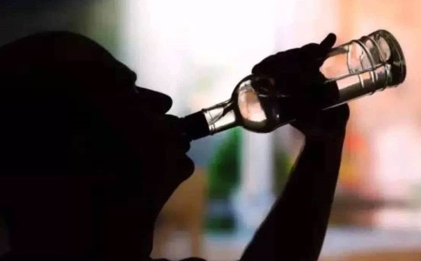 酒后头疼该怎么缓解？怎么缓解酒后头疼？(1)