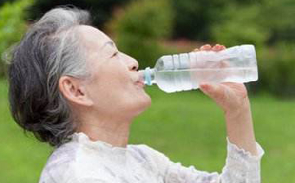 老人易患哪些疾病？老年人要注意预防哪些疾病？[图]