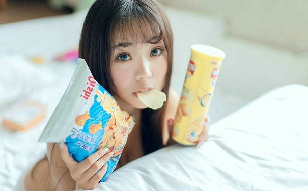 乳房发育有哪些特点？乳房发育有什么反应？(1)