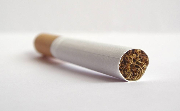 什么时候抽烟危害最大？抽烟有哪些危害？(1)