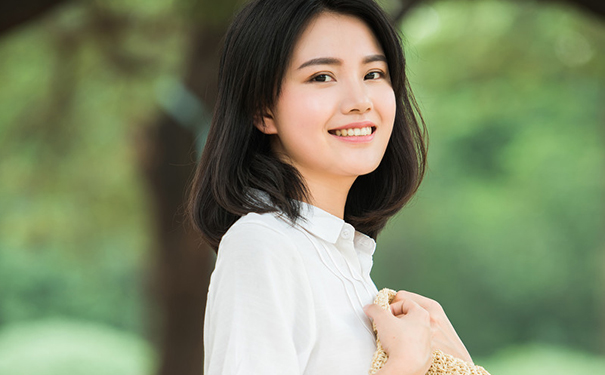 女生长期不来月经是怎么回事？月经长期不来怎么办？(1)