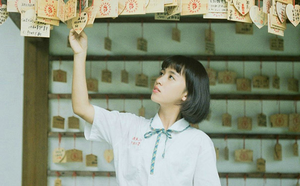 女性乳房有多重？女性乳房都是什么样的？(1)