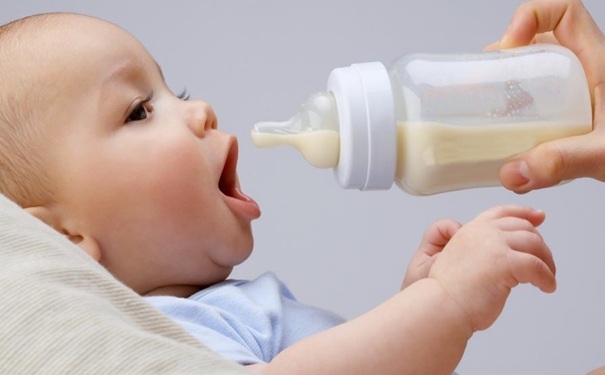 哺乳期奶水越来越少怎么办？哺乳期奶水不足吃什么东西下奶？(1)