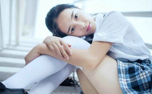 高一女生有阴毛正常吗？高一女生下面是不是都有毛？(1)