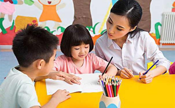 孩子过家家与性教育有关系吗？过家家与性教育有什么关系？(1)