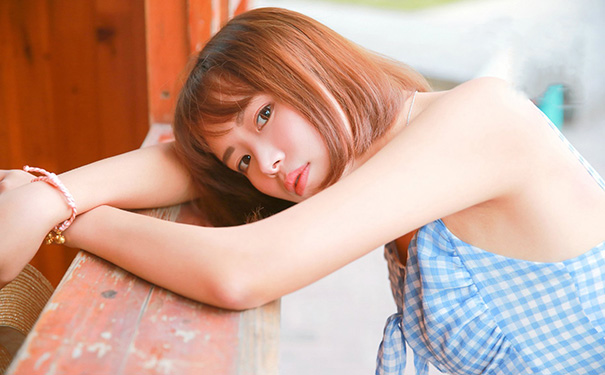 穿紧身内衣有什么危害？青春期少女穿紧身内衣坏处(1)