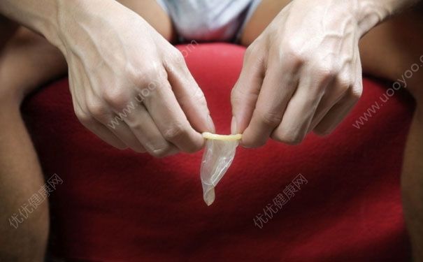 如何有效避免艾滋病感染？使用避孕套能预防AIDS吗？(1)