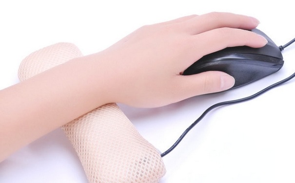 手指发麻是什么病的前兆？手指发麻了是怎么回事？[图]