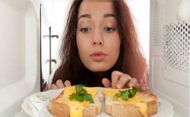 哪些东西不能放进微波炉？什么食物不能放进微波炉？(4)
