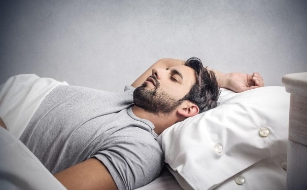 导致男人阳痿的原因有哪些？哪些因素会导致男性阳痿？(1)