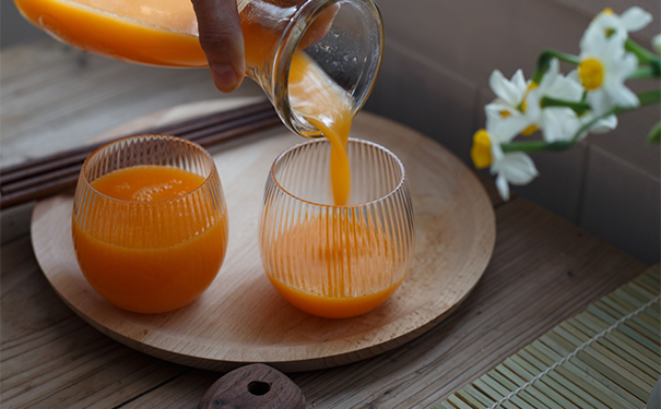 容易失眠的人不宜吃什么？容易失眠的人有哪些饮食禁忌？(1)