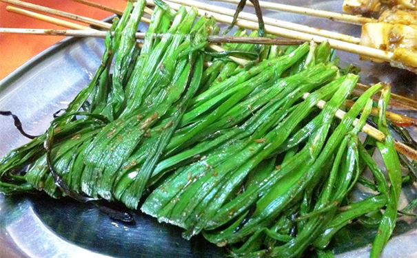 女性吃韭菜有什么好处呢？女性吃韭菜有哪些方面的好处？(1)