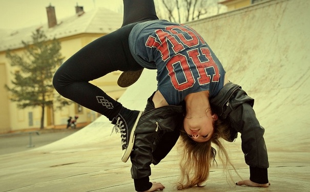 脑供血不足可以倒立吗？脑供血不足倒立管用吗？[图]