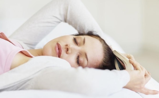 按摩哪些穴位可以调理睡眠？睡眠不好怎么缓解？(1)