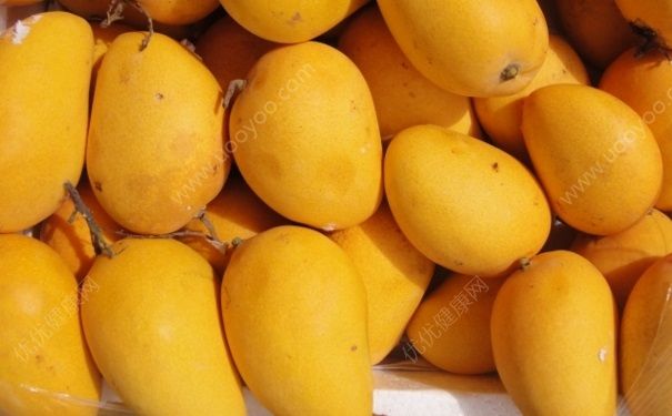 芒果皮上有黑斑是怎么回事？有黑斑的芒果能吃吗？[多图]