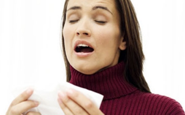 花粉过敏和感冒的区别有哪些？花粉过敏与感冒怎么区分