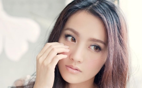 眉毛怎么才能变浓密？眉毛太少了怎么改善？(1)
