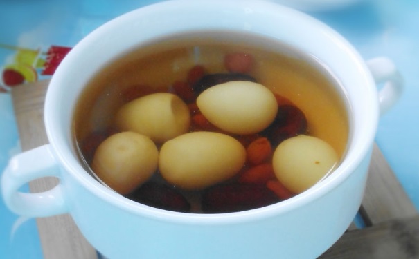 大枣枸杞煲鸡蛋怎么做？大枣枸杞煲鸡蛋的做法(1)