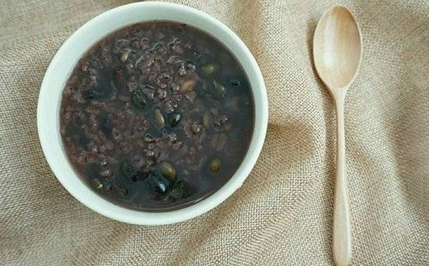 女性备孕吃什么好？备孕饮食有什么禁忌？(1)