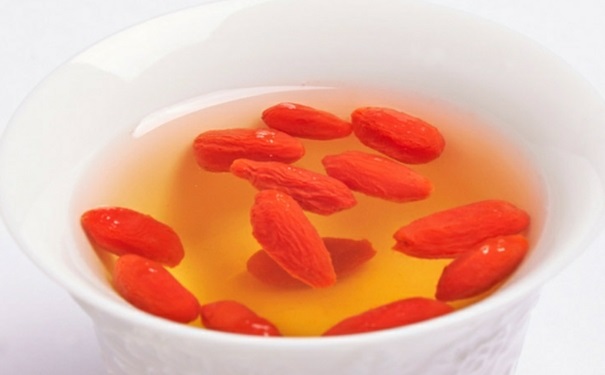枸杞泡茶的功效有哪些？枸杞泡茶有什么作用？(1)