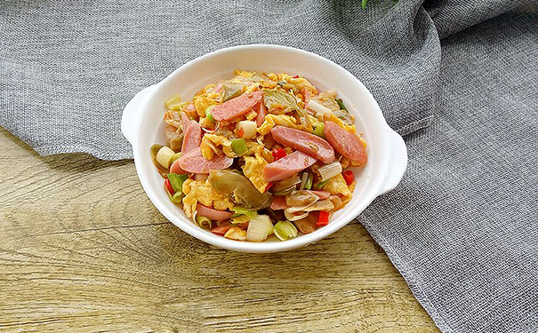 近视吃什么对视力好？近视吃什么食物改善？(1)