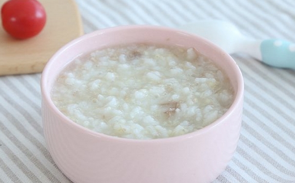 婴儿辅食吃什么好？婴儿吃什么辅食比较好？(1)