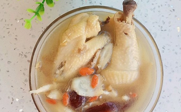 老母鸡汤有什么功效？老母鸡汤怎么做？(1)