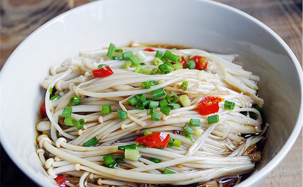 金针菇豆腐的做法是什么？怎么做金针菇豆腐比较好？(1)