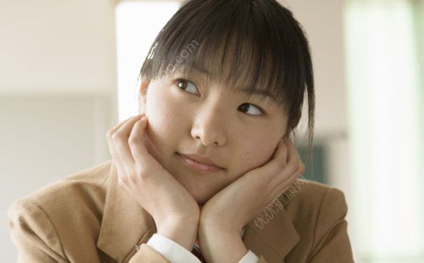 高三女生喜欢自己的老师怎么