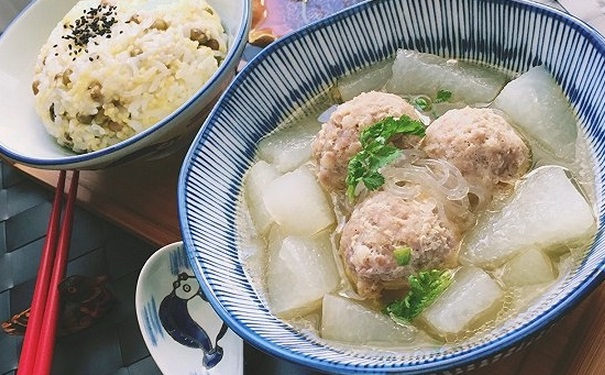 冬瓜肉丸汤怎么做？冬瓜肉丸汤的做法(1)