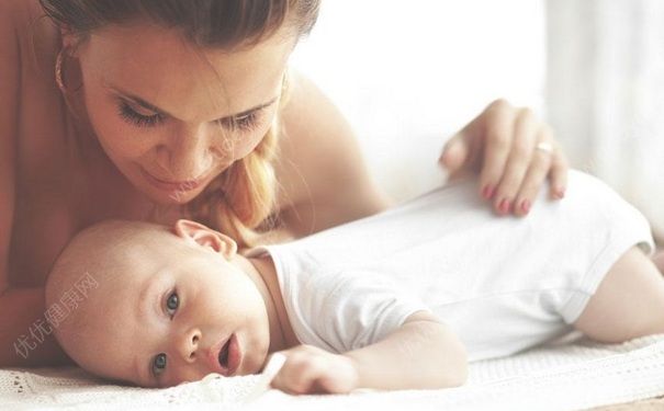 大便干燥黑色是咋回事？大便干燥黑色什么原因呢？[图]