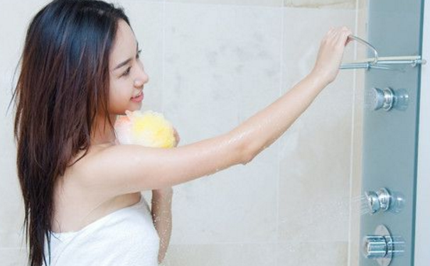 女人身体敏感部位怎么洗？女人最完美洗澡方式是怎样的？(1)