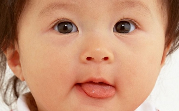 舌尖起泡是什么原因？舌尖起小泡是什么原因？[图]