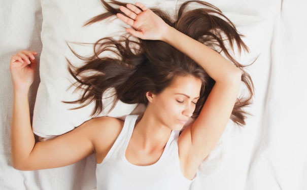 女性私处炎的危害有哪些？女性私处炎有哪些表现症状？[