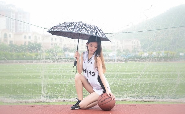 青春期女孩吃什么好？青春期的女孩饮食注意事项(1)