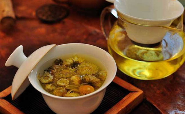 肝火旺都有哪些症状？肝火旺吃什么可以降火？[图]