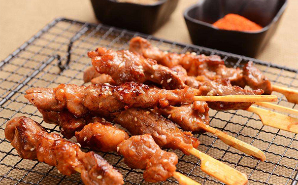 吃什么食物容易伤胃？哪些坏习惯会伤害胃？[图]